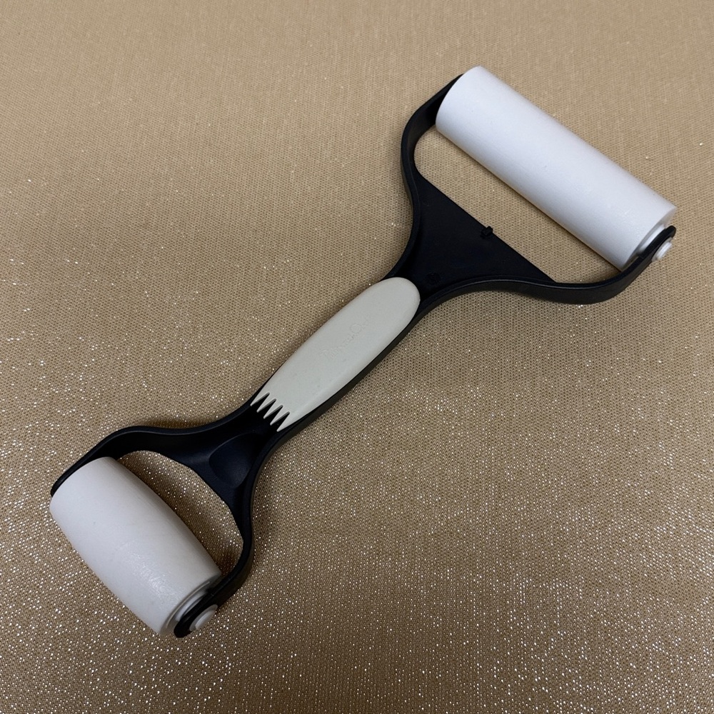 Pampered Chef Bakers Roller dual roller